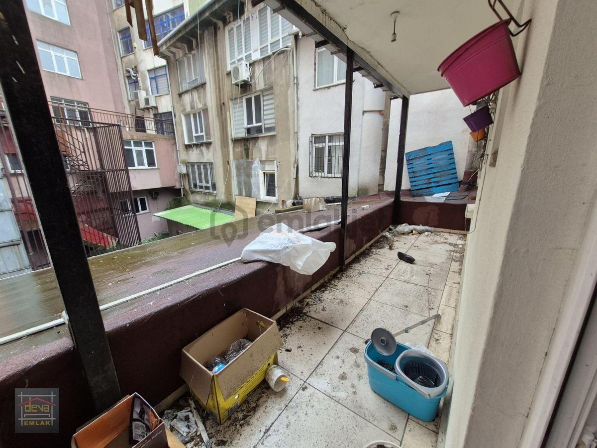 Deva'dan Halk Caddesi Dibinde Kombili Balkonlu 2+1 Ofis - 23