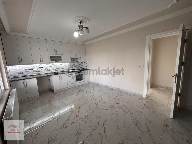 Tuana Emlak'tan Toparlar Mahallesi'nde Kiralık 3+1 Daire - 9