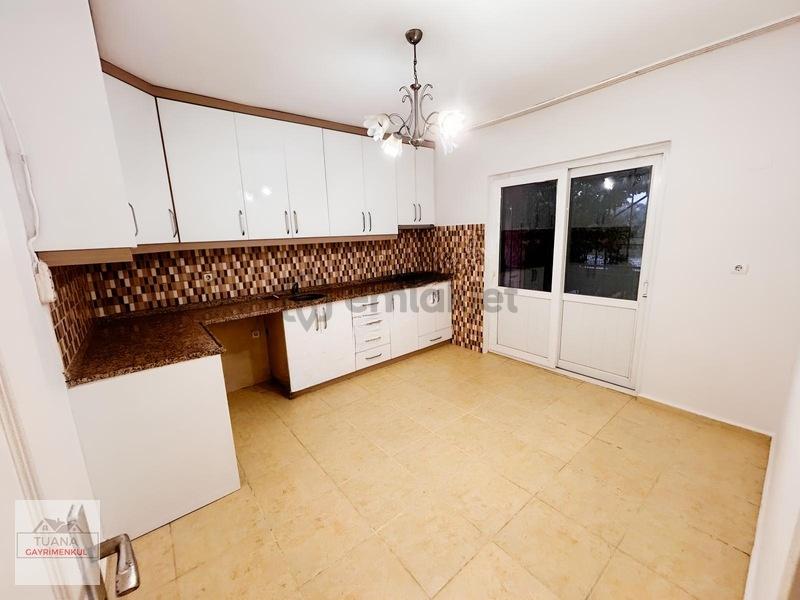 Tuana Emlak'tan Toparlar Mahallesi'nde Kiralık 2+1 Daire - 4