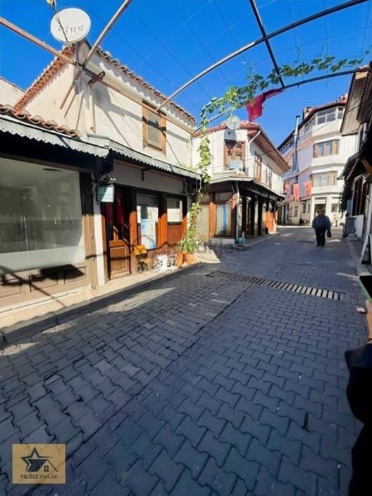 Muğla Menteşe Tarihi Arastada Satılık 36 M² Dükkan - 12
