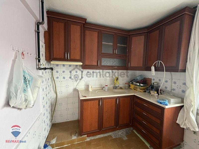 16 Remax Best Ofisinden Komple Satılık Bina - 12