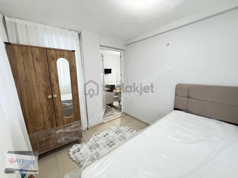 Zeytinköy'de Lüks Eşyalı 2+1 Apart - 13