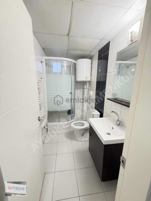 Zeytinköy'de Lüks Eşyalı 2+1 Apart - 15