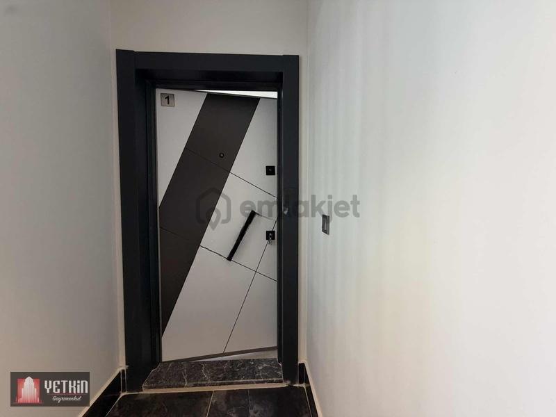 Yetkin'den Oba'da Kiralık 1+1 Daire - 26