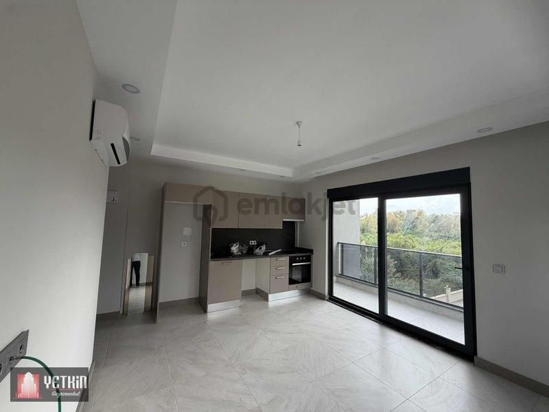 Yetkin'den Oba'da Kiralık 1+1 Daire - 14