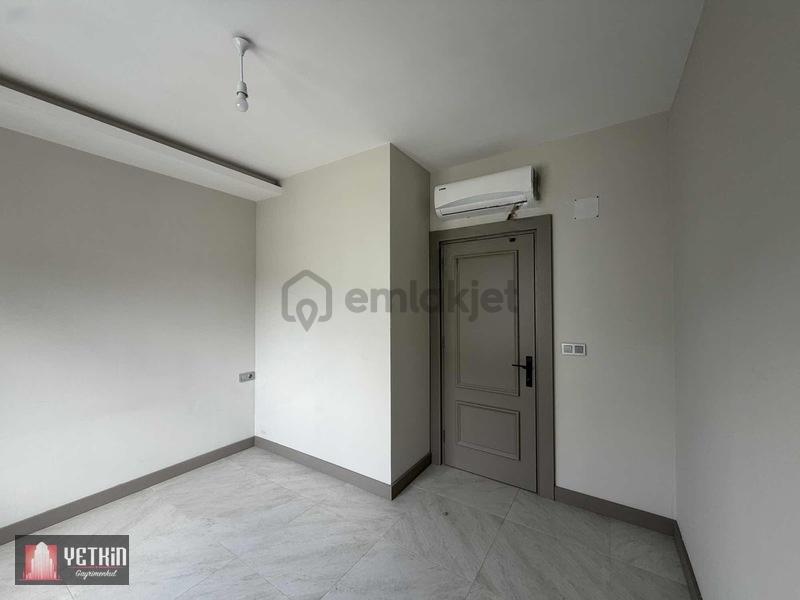 Yetkin'den Oba'da Kiralık 1+1 Daire - 21