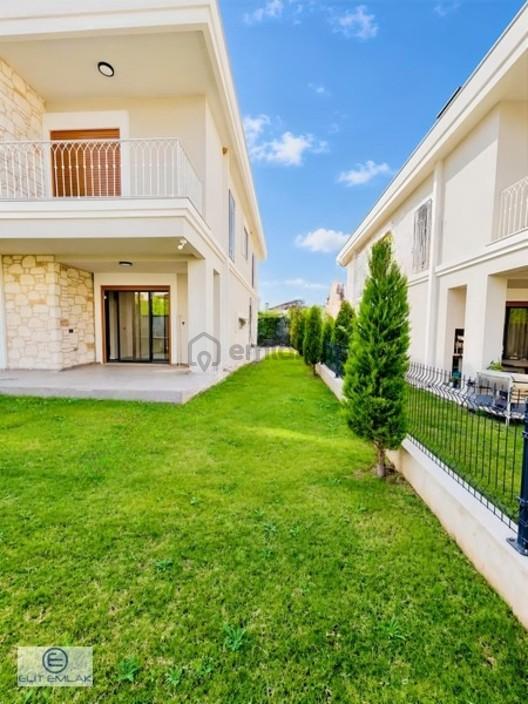 Mimar Sinan Mahallesinde Kiralık 6+1 Villa - 17