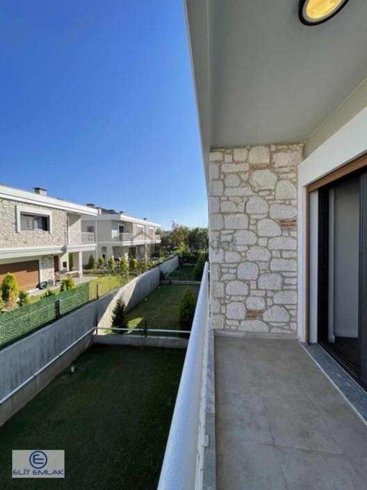 Mimar Sinan Mahallesinde Kiralık 6+1 Villa - 10