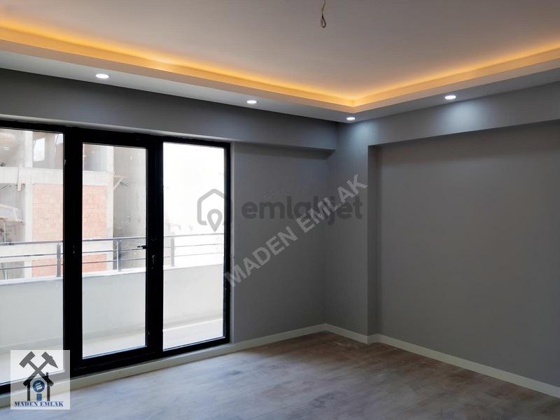 Mithatpaşa'da Merkezi Konumda Satılık 3+1 Daire (105m²) - 21