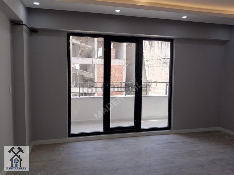 Mithatpaşa'da Merkezi Konumda Satılık 3+1 Daire (105m²) - 17