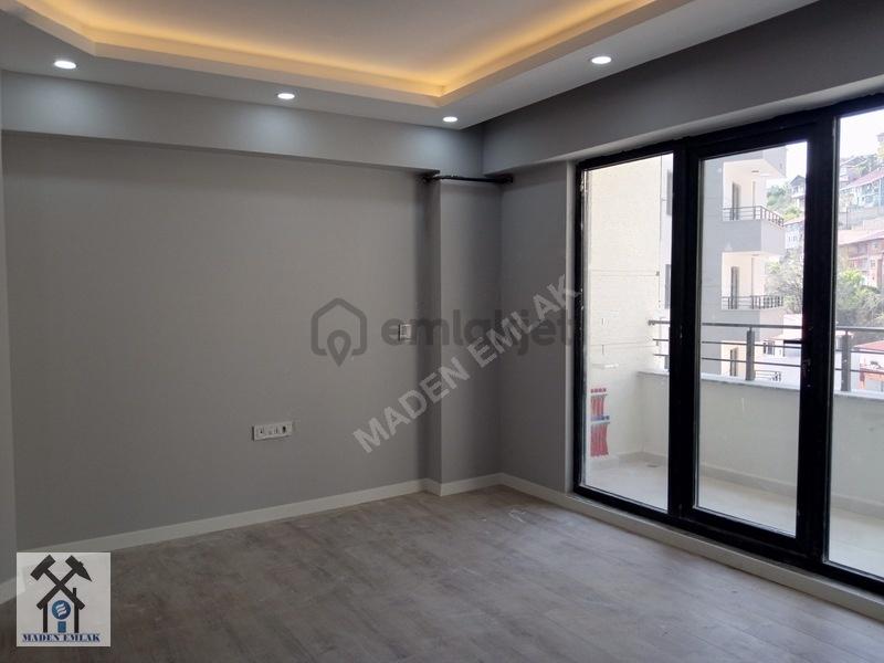 Mithatpaşa'da Merkezi Konumda Satılık 3+1 Daire (105m²) - 18