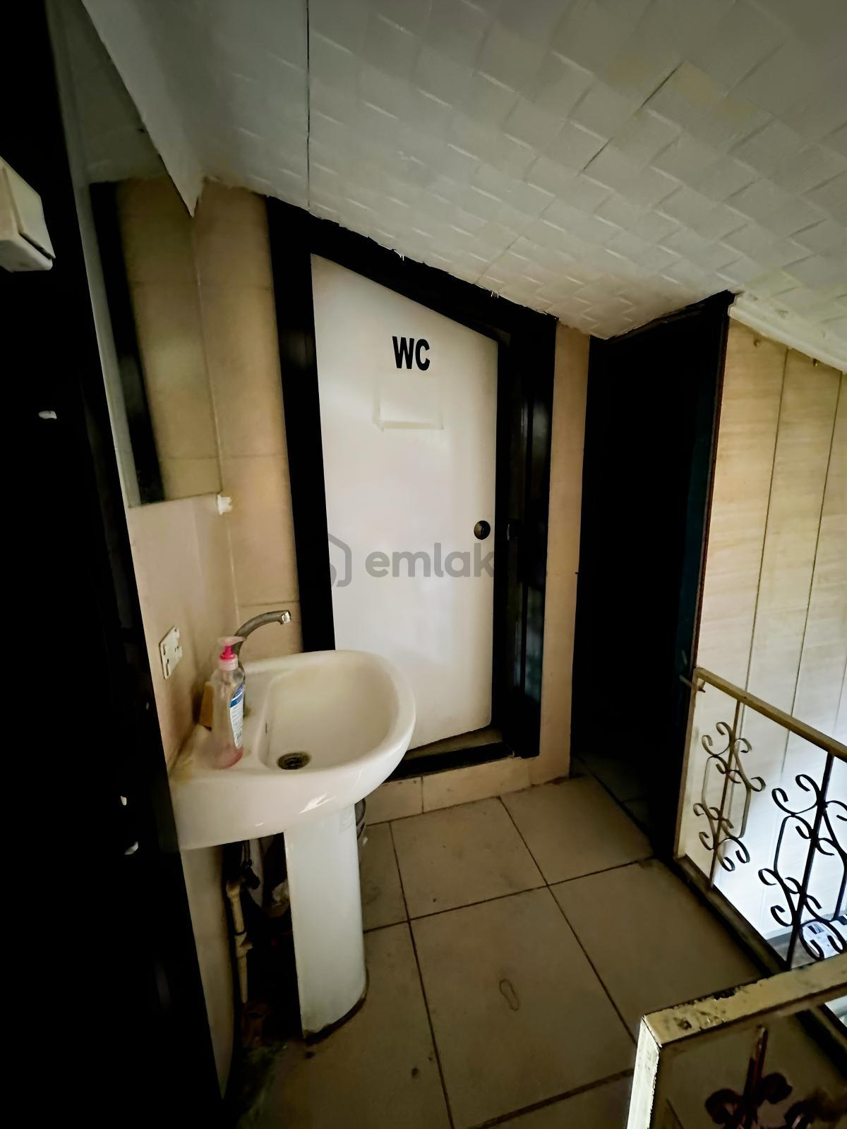 Nasrullah Meydanı'nda İşlek Konumda Devren Kiralık İş Yeri - 20
