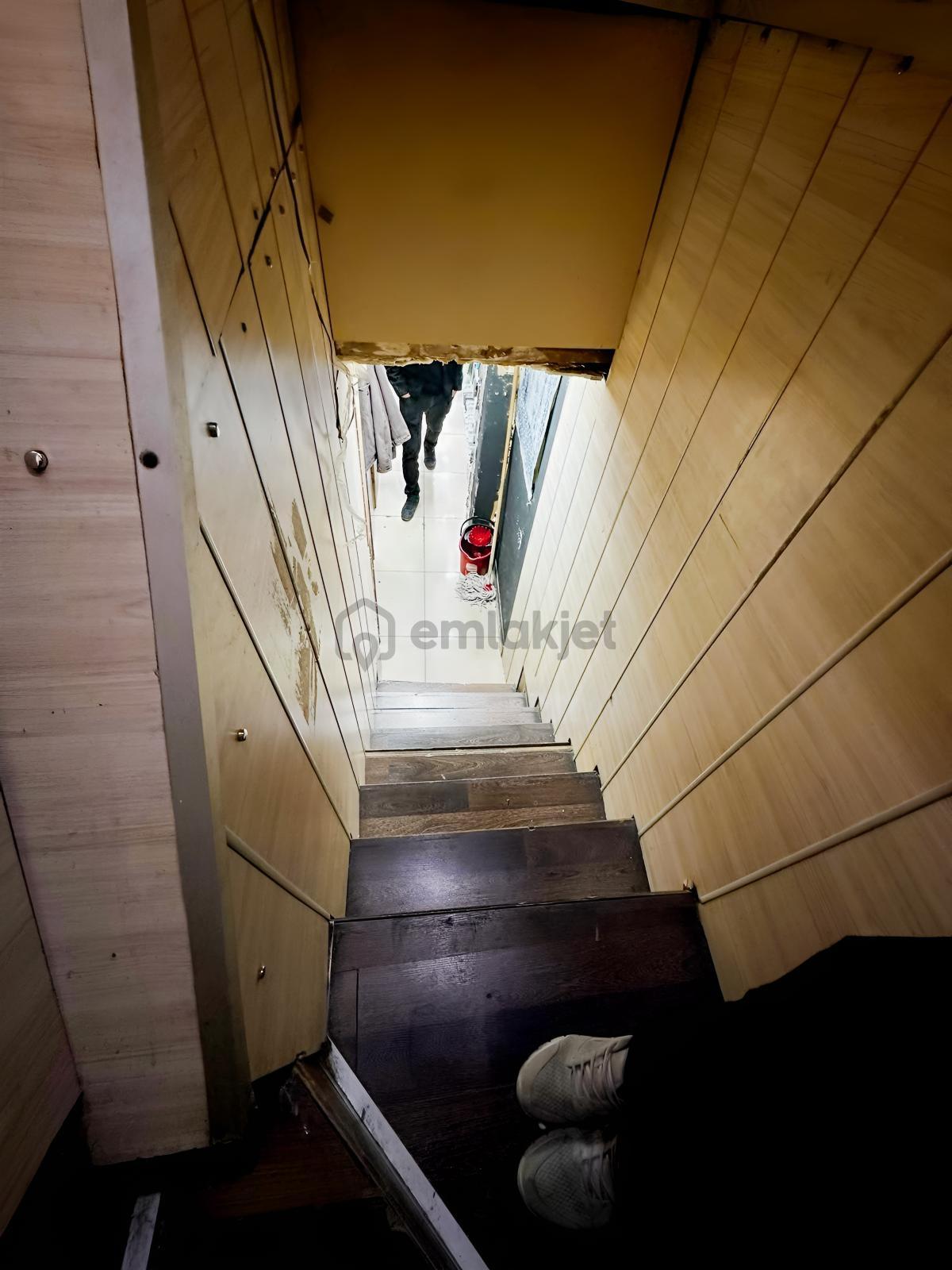 Nasrullah Meydanı'nda İşlek Konumda Devren Kiralık İş Yeri - 15