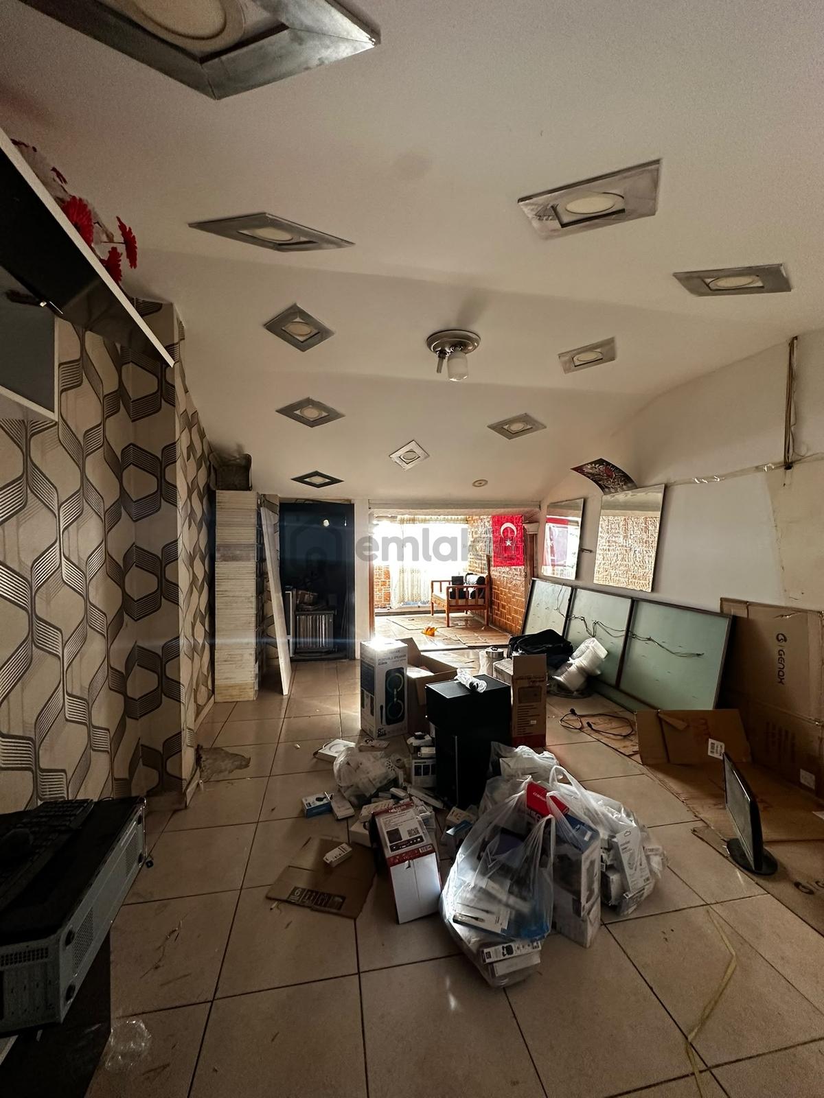 Nasrullah Meydanı'nda İşlek Konumda Devren Kiralık İş Yeri - 18