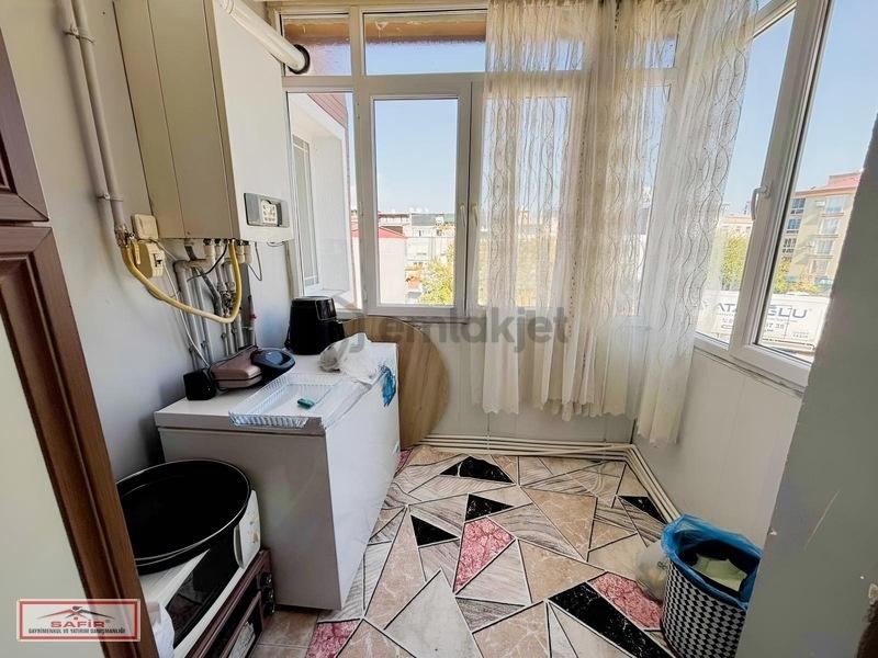 Safir'den Dükkanlı Satılık Komple Bina - 17