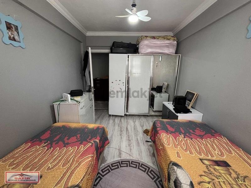 Safir'den Dükkanlı Satılık Komple Bina - 14