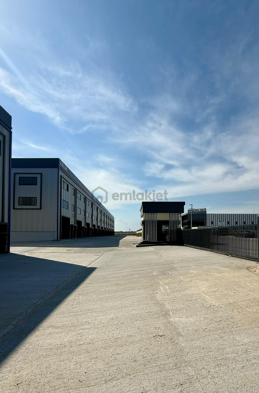 Redstone Kapaklı Lonca Sanayi Sitesi 1050m2 Satılık İmalathane - 6