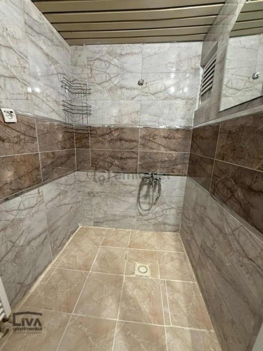 Livadan Meskada Satılık 2+1 Tadilatlı Daire - 18