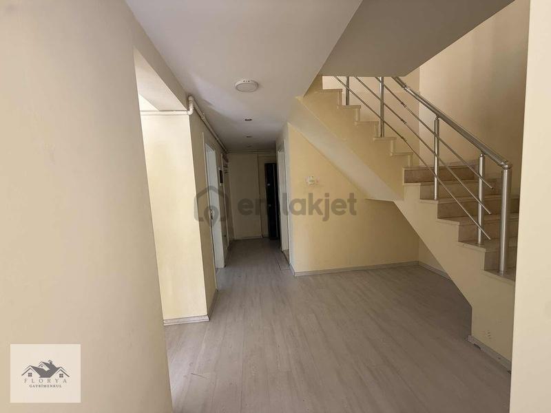 Florya Gayrimenkulden Sümerde Satılık 4+1 Dubleks Daire! - 9