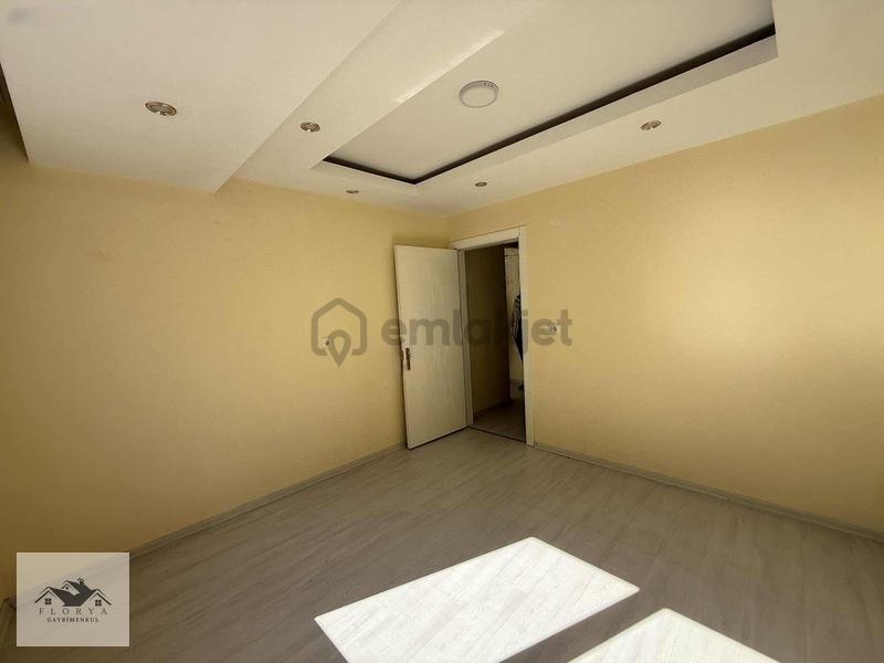 Florya Gayrimenkulden Sümerde Satılık 4+1 Dubleks Daire! - 15