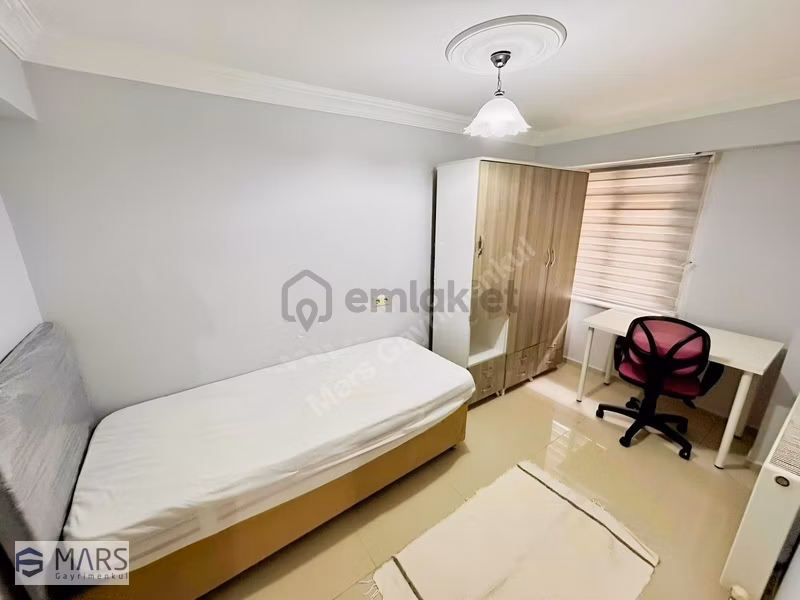 Mavi Durak'ta, Güvenlikli Site İçerisinde, Eşyalı 2+1 Daire - 16