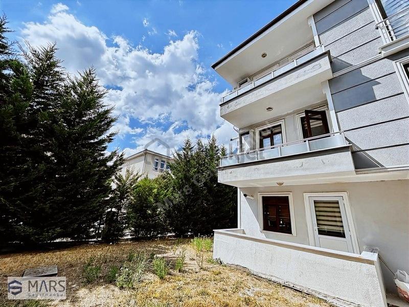 Mavi Durak'ta, Güvenlikli Site İçerisinde, Eşyalı 2+1 Daire - 5