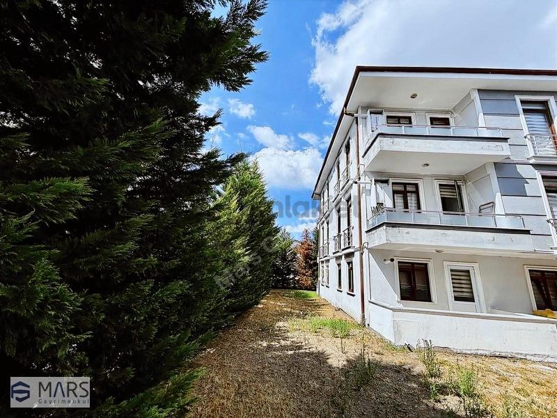Mavi Durak'ta, Güvenlikli Site İçerisinde, Eşyalı 2+1 Daire - 4