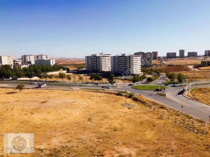 Onkoloji Beştepe Sitesi Havuz Yanı - 3