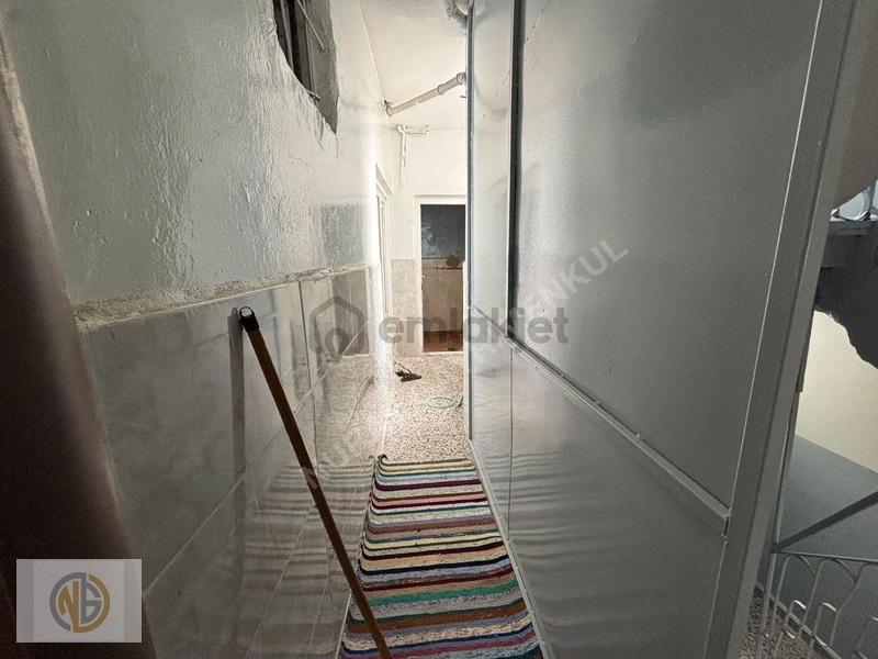 Çıksorutta Satılık 3 Katlı Müstakil Dükkan + 2 Daire + Teras - 15