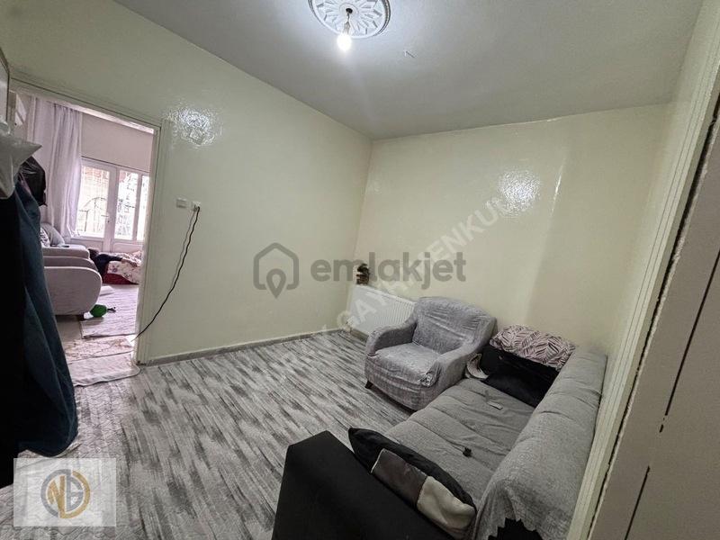 Çıksorutta Satılık 3 Katlı Müstakil Dükkan + 2 Daire + Teras - 14