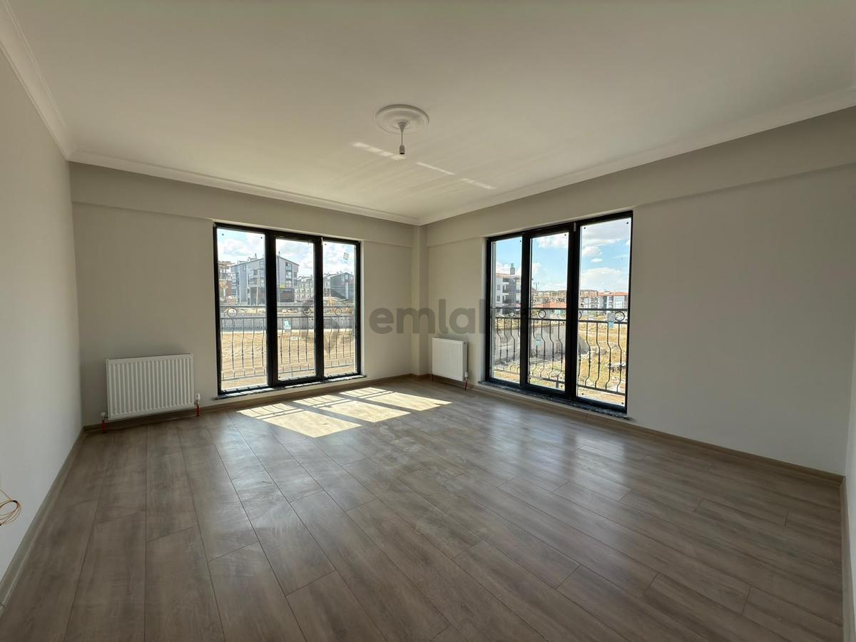 312 | İncekte Bağımsız Mutfaklı Arakat 84m2 Geniş 2+1 Daire