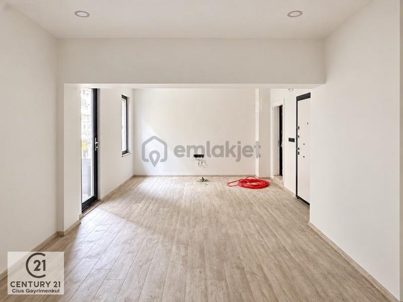 C21 Cius; Gemlik Merkezde Cadde Üzerinde Kiralık Ofisler - 2