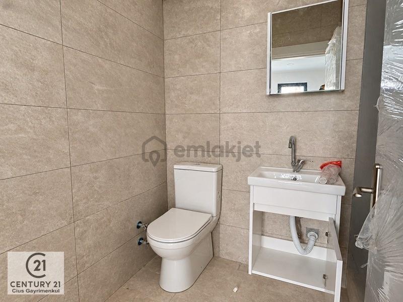 C21 Cius; Gemlik Merkezde Cadde Üzerinde Kiralık Ofisler - 7