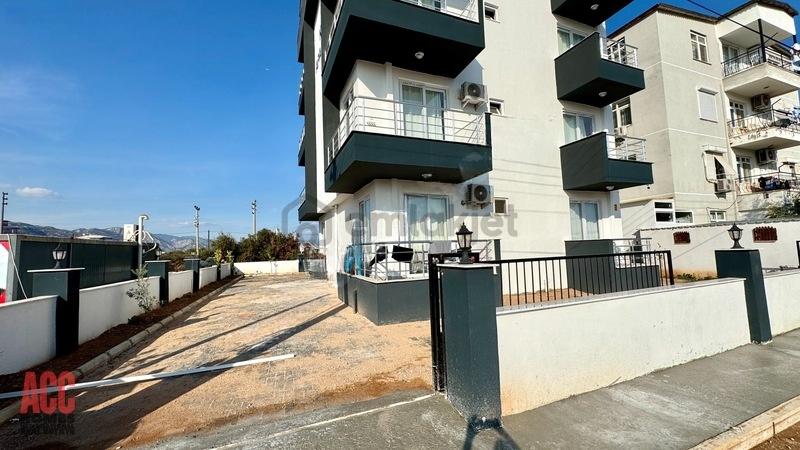 Döşemealtı Yeniköy'de Yeni Binada 1+1 Kiralık Daire