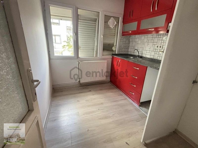 Bahçelievlerin Palmiyeli Sokağında Köşe Asansörlü Doğalgazlı ... - 3