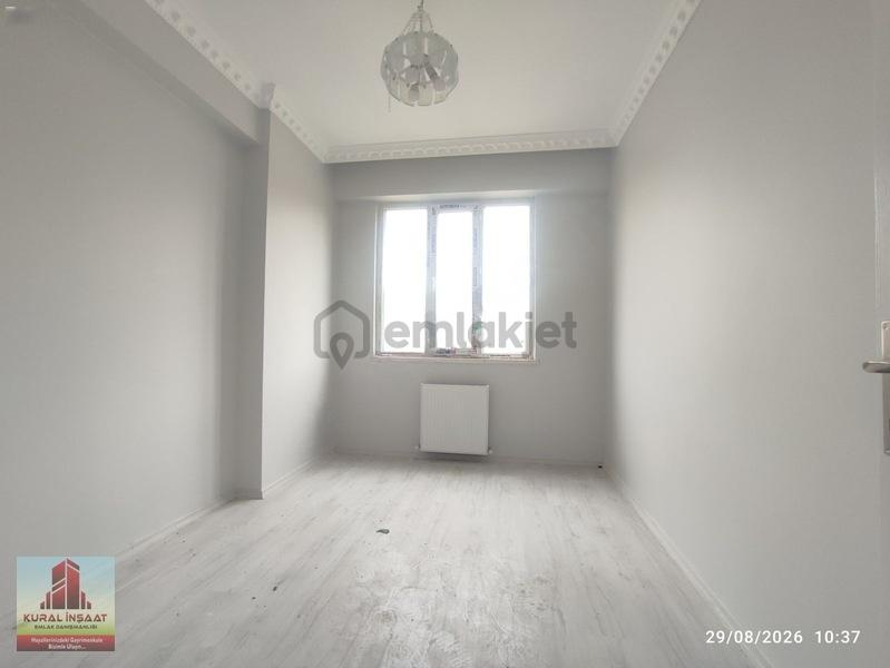 Yunus Emre Mahallesi'nde Satılık 3+1 Daire - 4