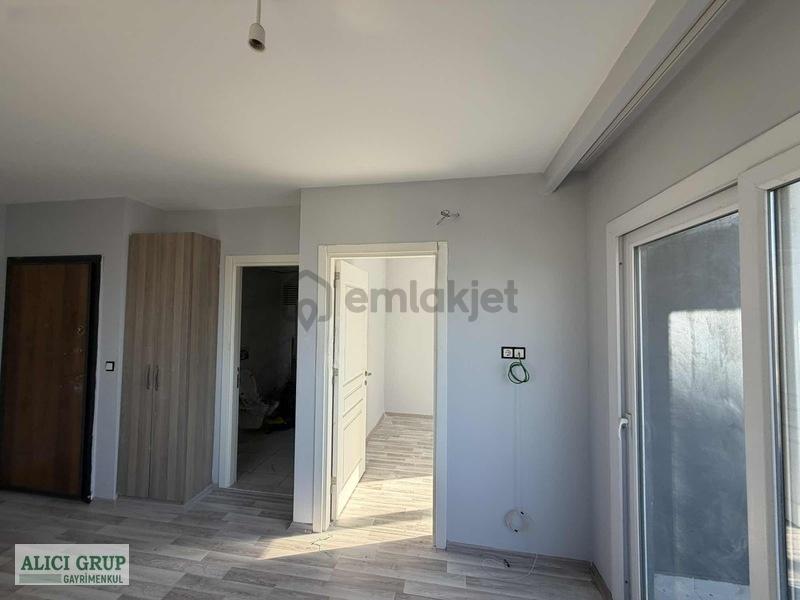 Sarıçam Çarkıpare'de Yatırıma Uygun Satılık 1+1 Daire - 7