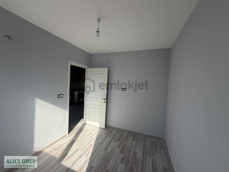 Sarıçam Çarkıpare'de Yatırıma Uygun Satılık 1+1 Daire - 15
