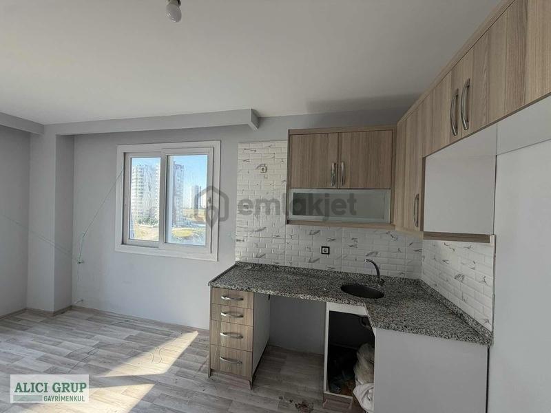 Sarıçam Çarkıpare'de Yatırıma Uygun Satılık 1+1 Daire - 3