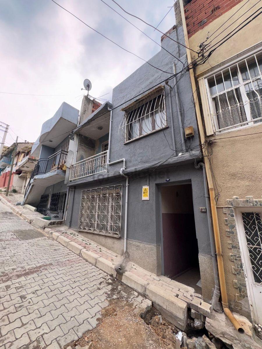 Konak Ferahlıda Fırsat! Satılık 2 Katlı Müstakil Ev - 5