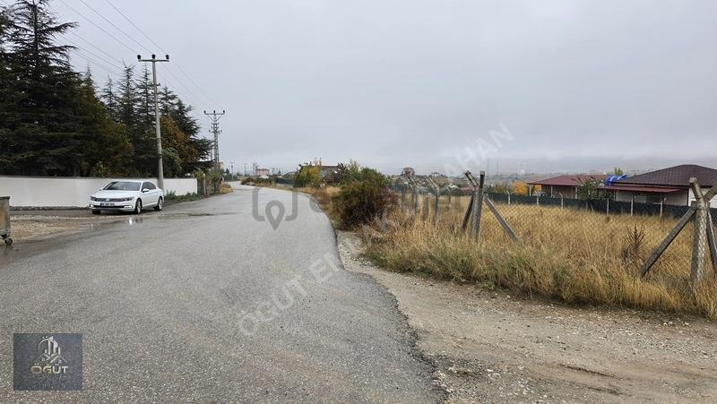 Öğüt Emlak,tan Karşıyakada Cadde Üzeri Köşe Başı Etrafı Çevrili - 5