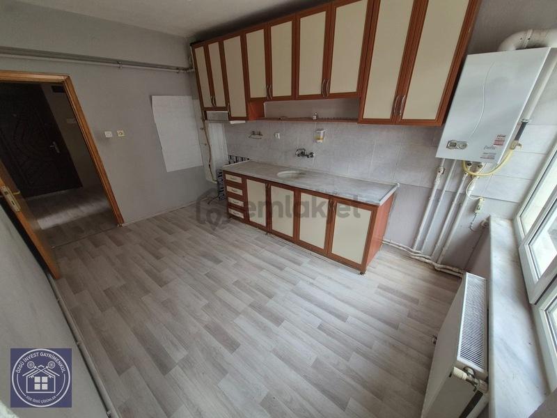 Yunus Emre Mah.cadde Üstü Satılık 3+1 Daire - 13