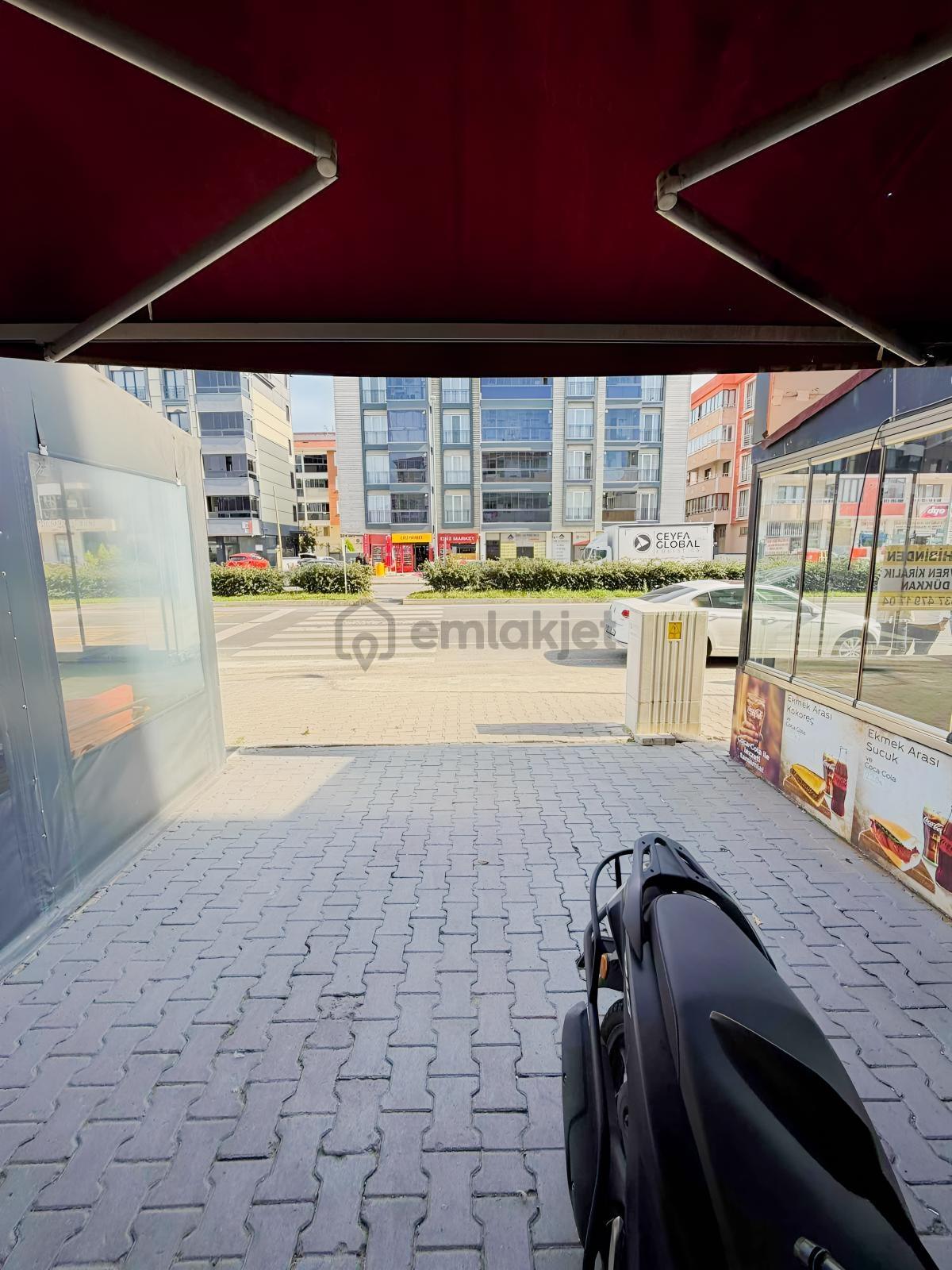 Cemalgurselle Bulvara Cepeh Mükemmel Konumda 100m2 Dükkan - 4