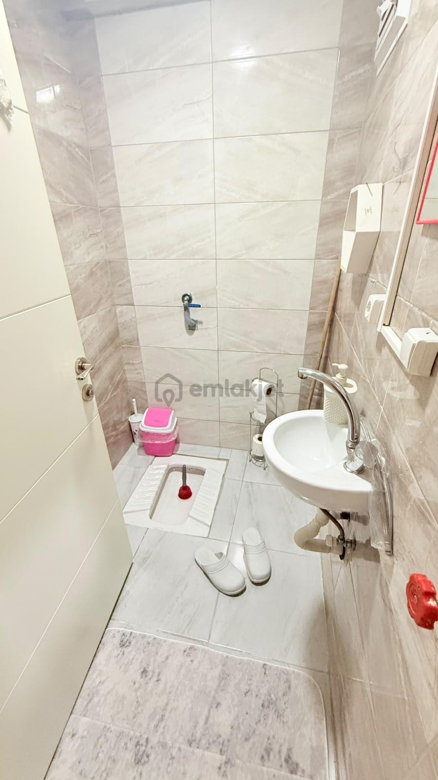 Lüx Donanım ! Merkezi Lokasyonda Kat Konumda 3+1 Site Dairesi - 23