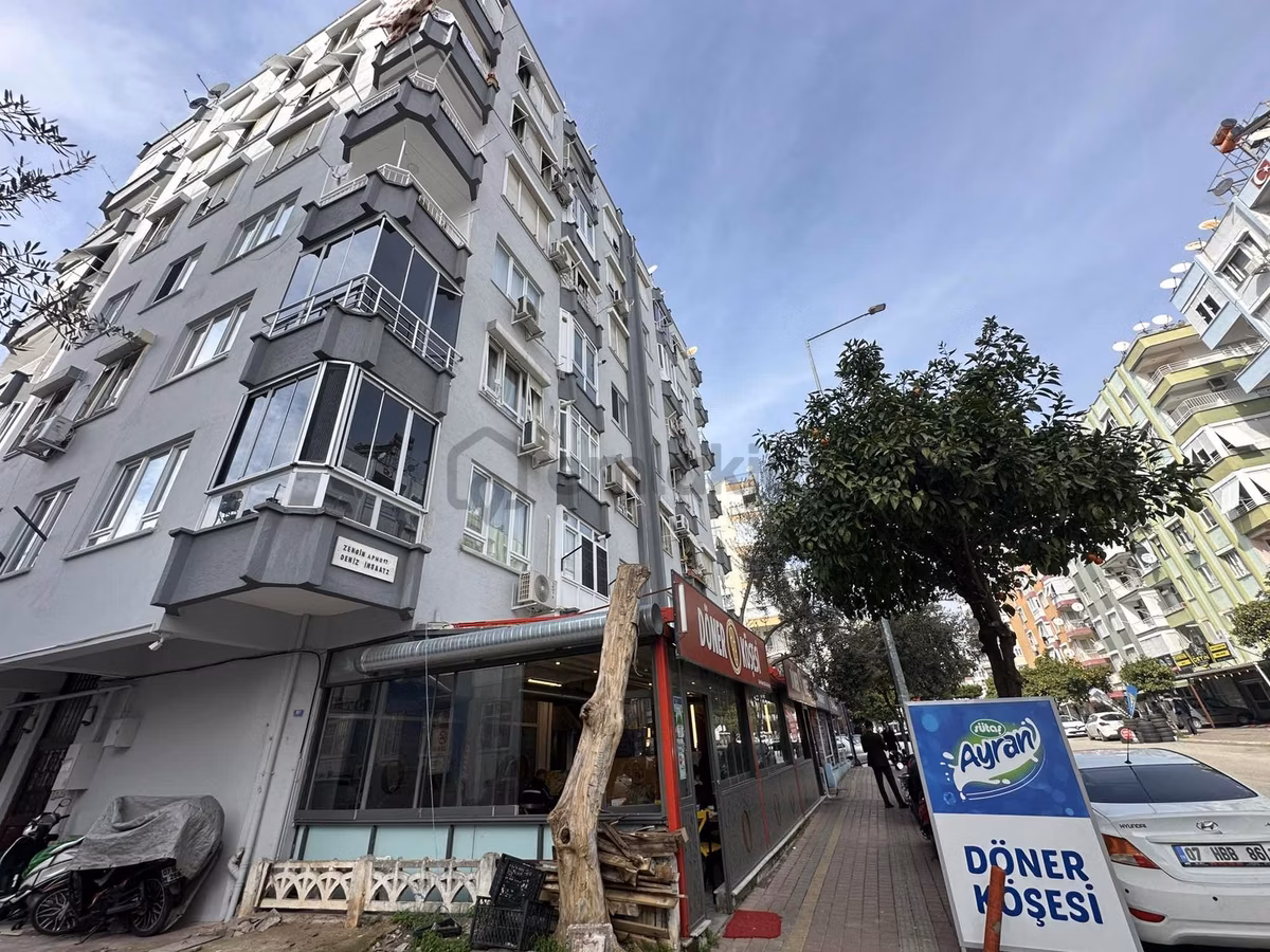 Dokuma Yeşiltepe'de 3+1 Satılık Daire + Asansörlü + Cadde Üzeri - 2