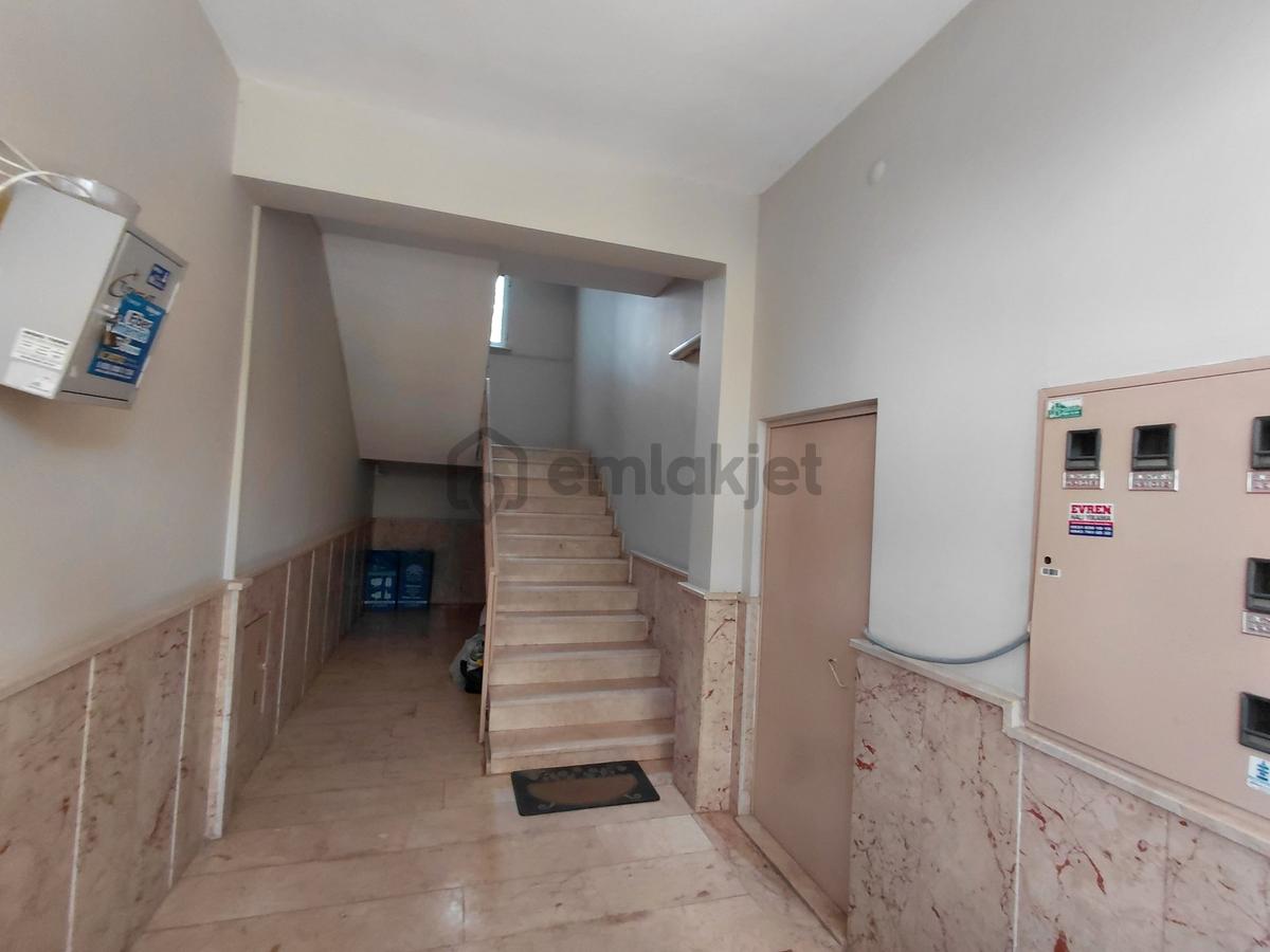 Beşevler 3 Katlı Apartmanda Satılık Bakımlı 3+1 Daire - 29