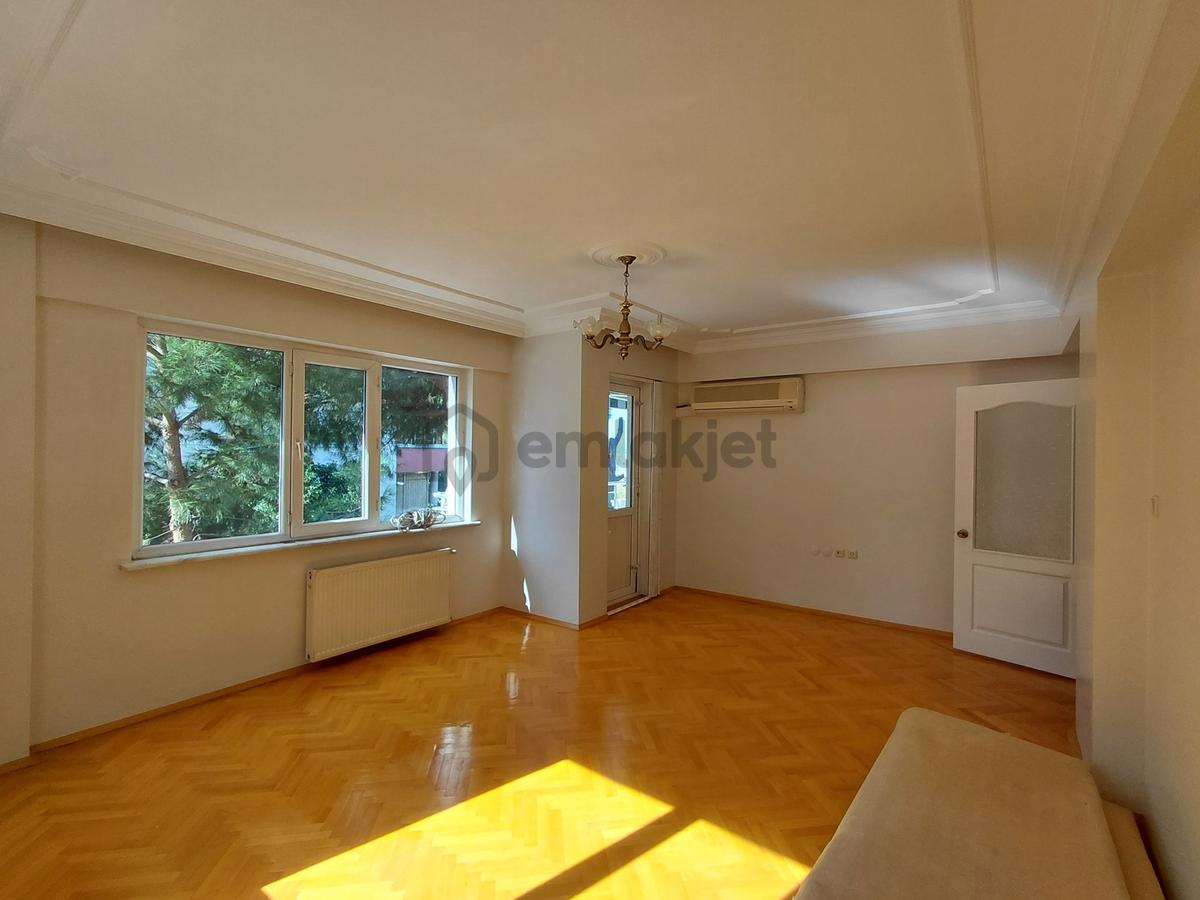 Beşevler 3 Katlı Apartmanda Satılık Bakımlı 3+1 Daire - 13