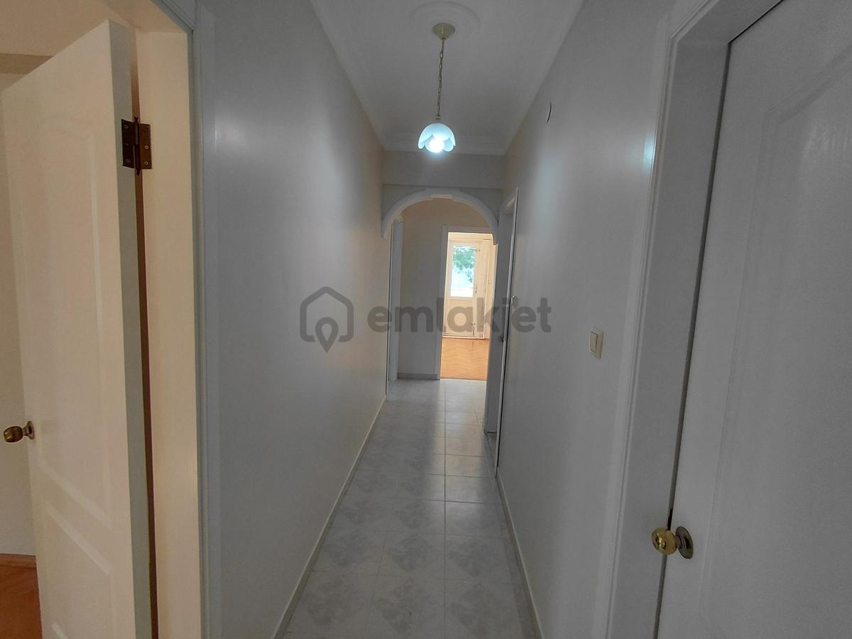 Beşevler 3 Katlı Apartmanda Satılık Bakımlı 3+1 Daire - 21
