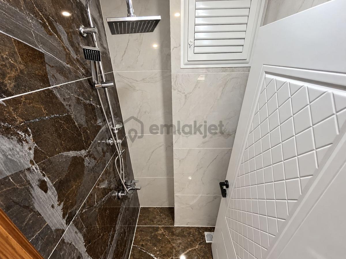 Yükselden İkizçayda Ön Cephe Ebeveyn Banyolu Cam Balkonlu 2+1 - 21
