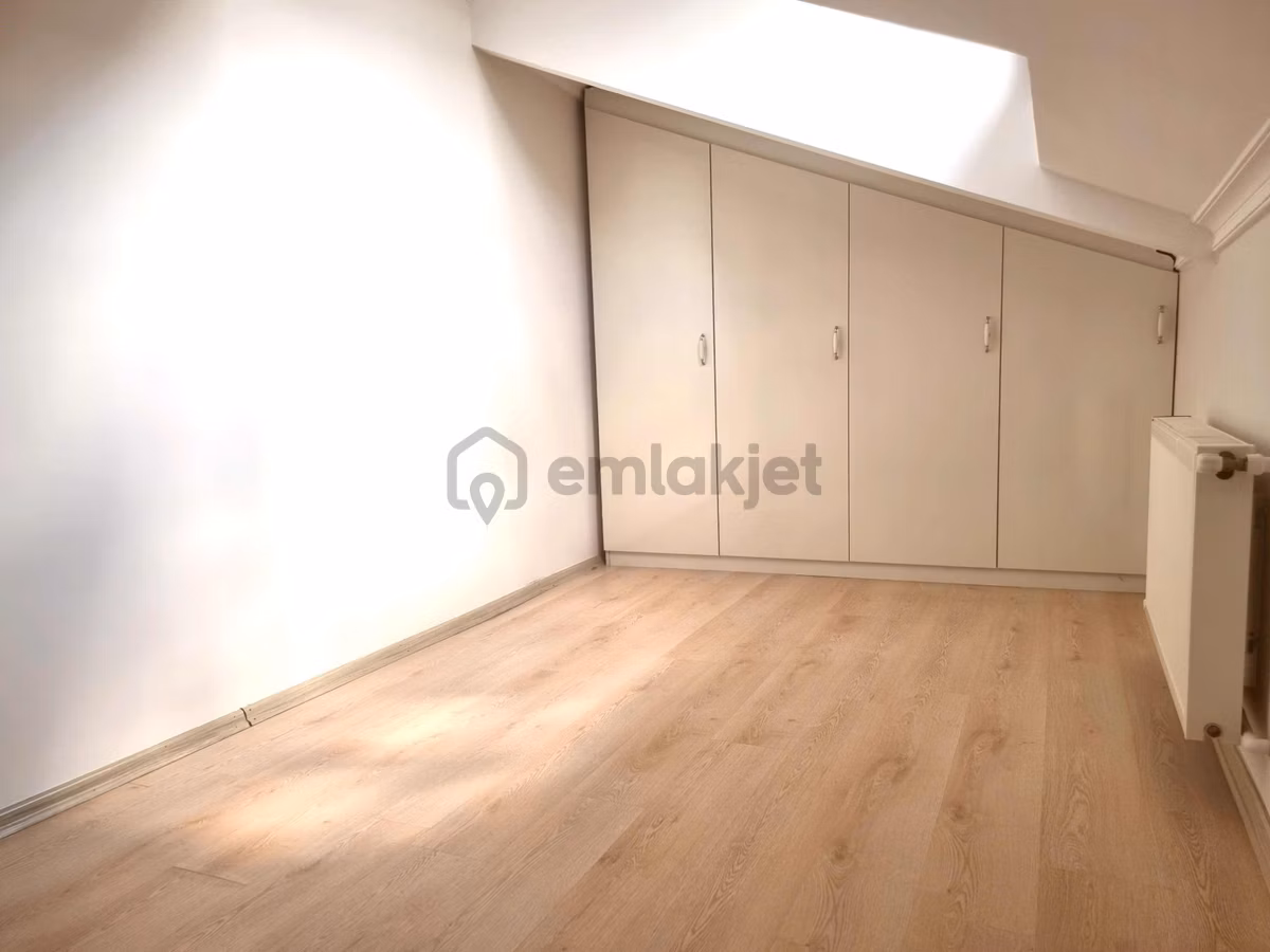 Güzeltepe Mahallesinde Kiralık Çatı Katı Daire - 24